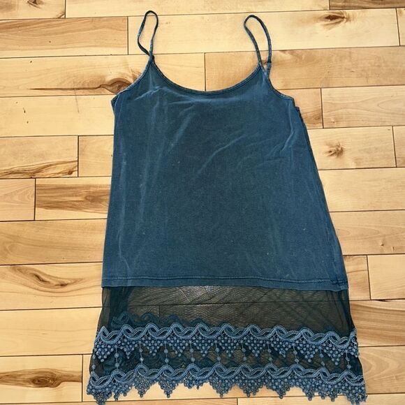 Origami by vivien Lace Extender Tank! - Picture 6 of 10